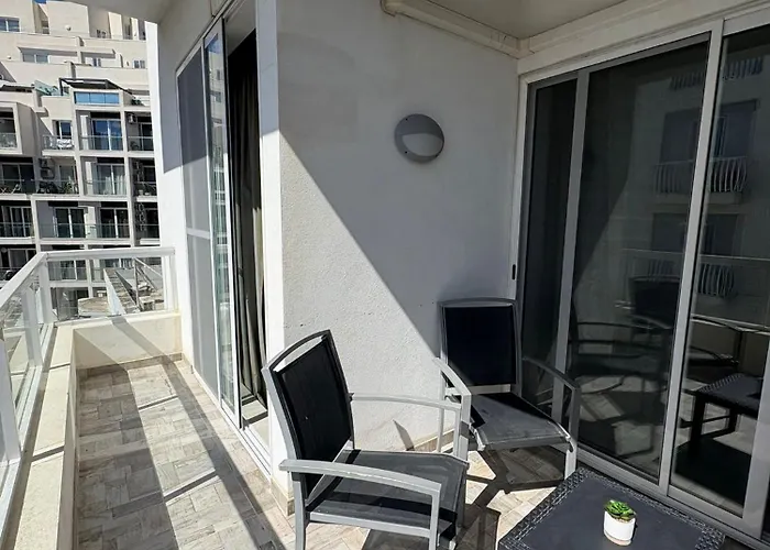 The Bright Bridge, Near Sliema With Ac * Gzira