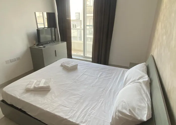 The Bright Bridge, Near Sliema With Ac * Gzira